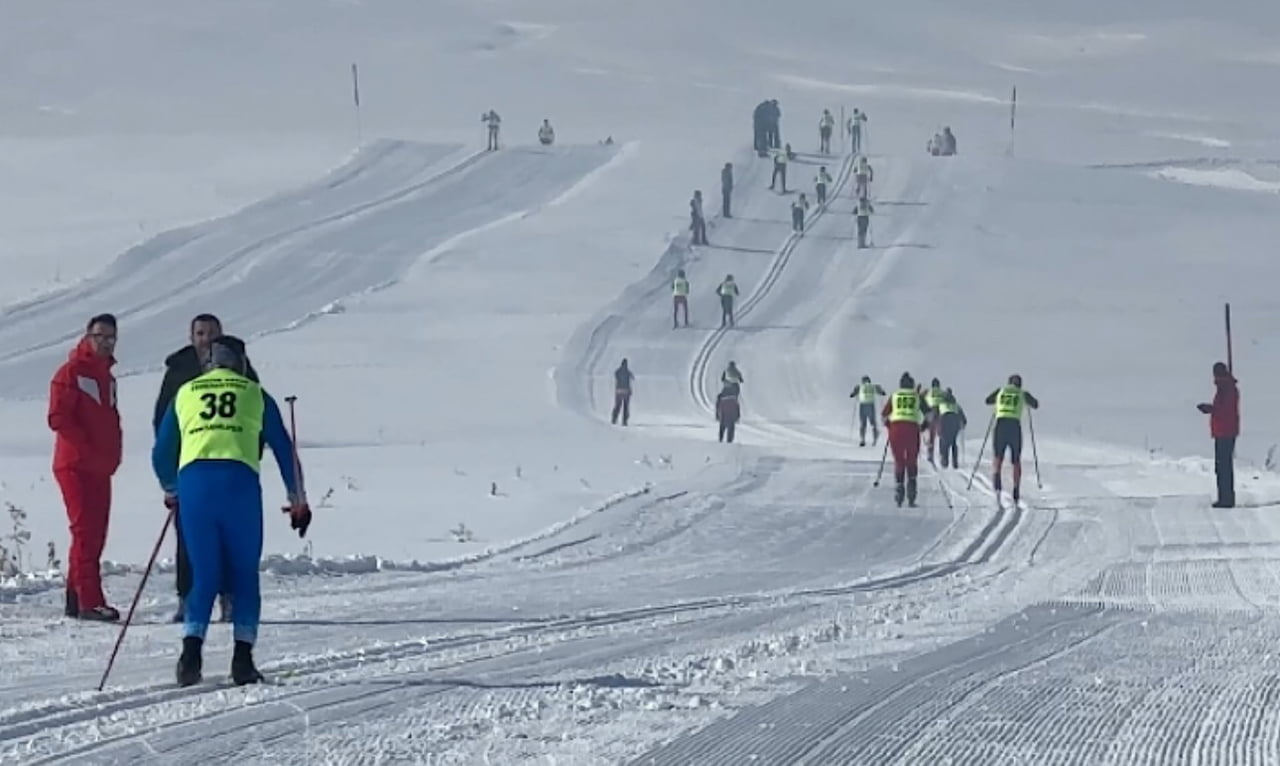 TÜRKİYE KAYAK FEDERASYONU (TKF) TARAFINDAN DÜZENLENEN "KAYAKLI KOŞU BARIŞ VE KARDEŞLİK 1. ETAP...