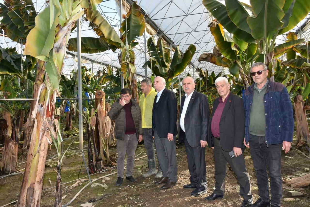 TÜRKİYE ZİRAAT ODALARI BİRLİĞİ GENEL BAŞKANI ŞEMSİ BAYRAKTAR, MANAVGAT’TA MEYDANA GELEN HORTUMDAN...