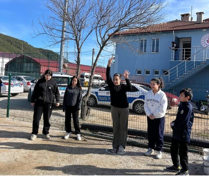 ULA’DA SPORUN BİRLEŞTİRİCİ GÜCÜ KUŞAKLAR BOCCE SAHASINDA BULUŞTU