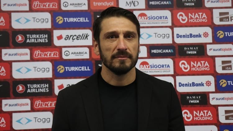 ÜMİT MİLLİ TAKIM TEKNİK DİREKTÖRÜ, BALIKESİRLİ EGEMEN KORKMAZ’IN BABASI ZİYAETTİN KORKMAZ HAYATINI...