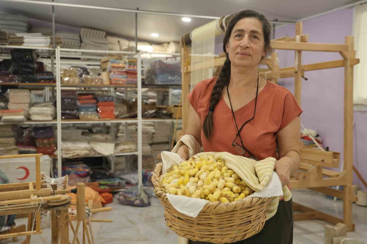 UNUTULMAYA YÜZ TUTMUŞ BİR GELENEĞİ TEKRARDAN CANLANDIRAN DUMAN, CUMHURBAŞKANLIĞI KÜLLİYESİ’NDE...