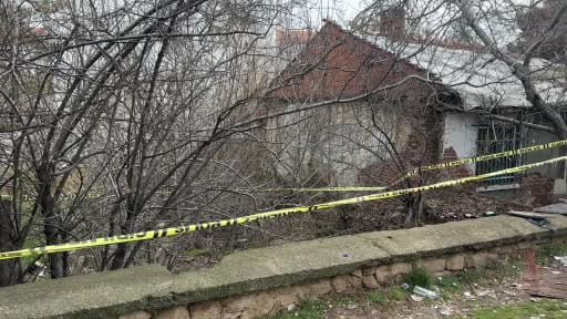 Uşak’ta Millet Bahçesi’nde erkek cesedi bulundu