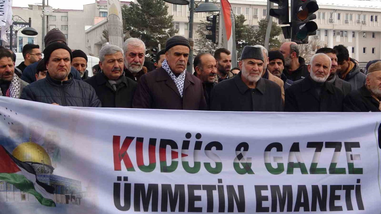 VAN’DA FİLİSTİN ALİMLER BİRLİĞİ TARAFINDAN BELİRLENEN  "DÜNYA KUDÜS HAFTASI" DOLAYISIYLA BASIN...