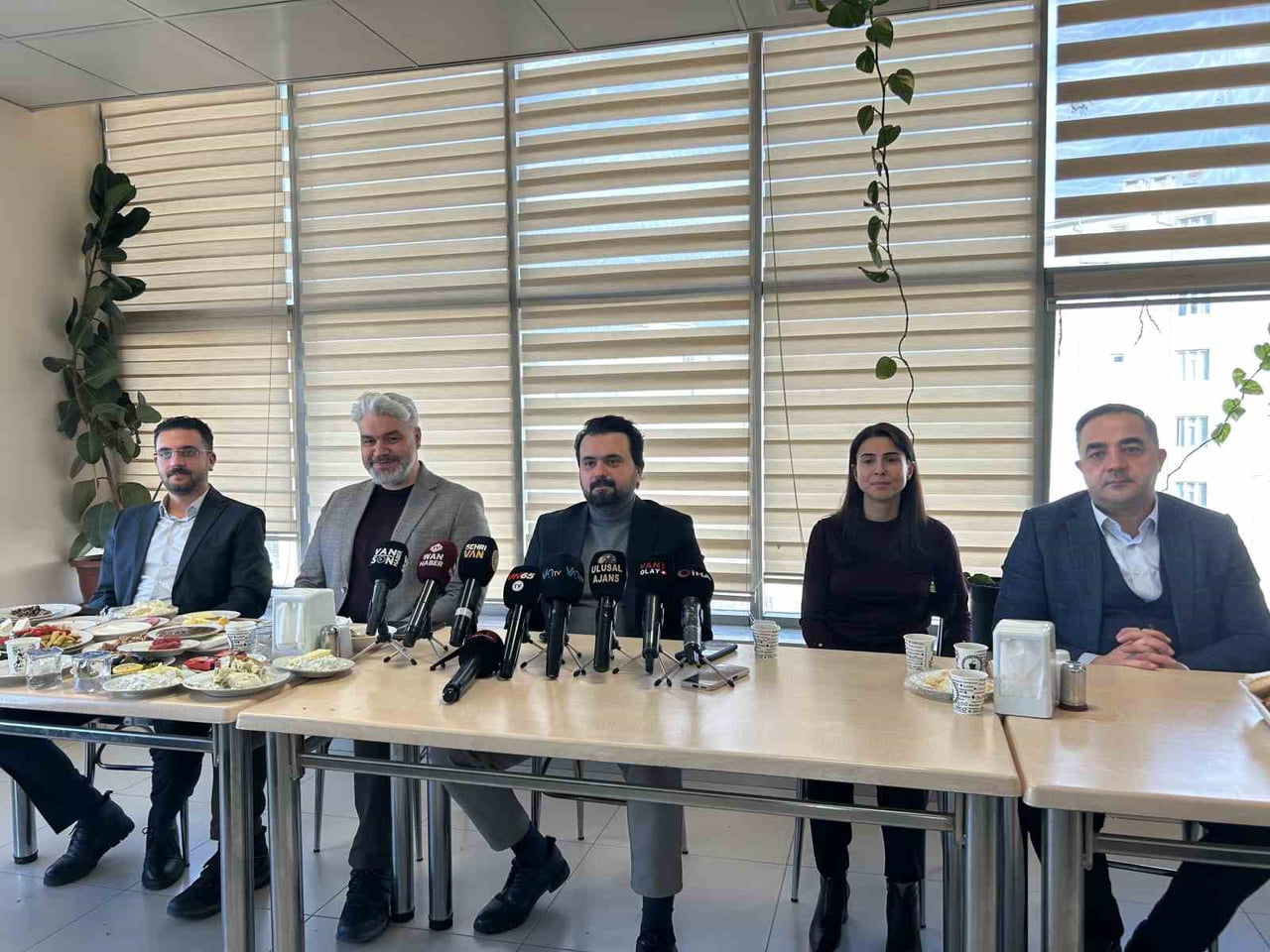 VAN İL SAĞLIK MÜDÜRÜ OP. DR. MUHAMMED TOSUN, KENTTE YAPIMI SÜREN VAN ŞEHİR HASTANESİ’NİN 2028...