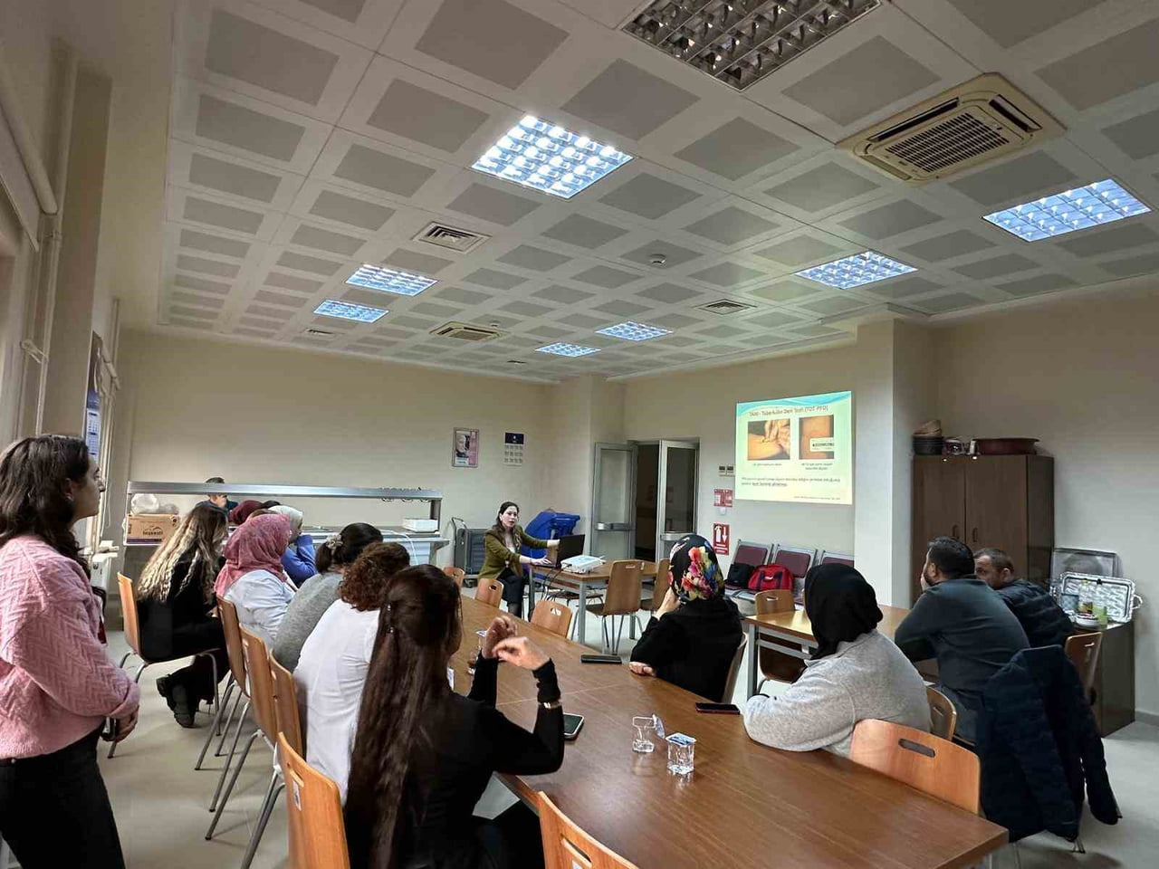VEREM EĞİTİMİ VE FARKINDALIK HAFTASI ETKİNLİKLERİ KAPSAMINDA, KAYNAŞLI İLÇE DEVLET HASTANESİ VE...