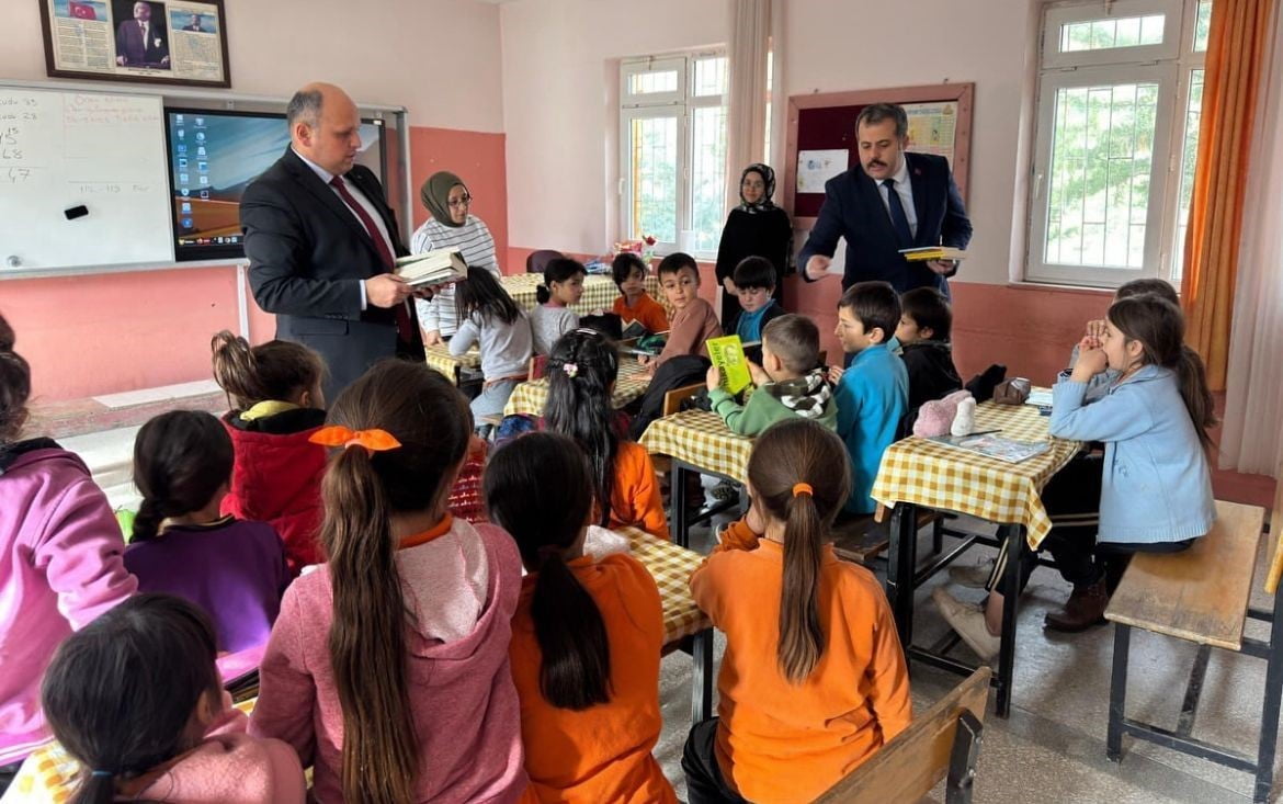 VEZİRKÖPRÜ KAYMAKAMLIĞI ÖNCÜLÜĞÜNDE YÜRÜTÜLEN SOSYAL DESTEK VE EĞİTİM ODAKLI ÇALIŞMALAR, İLÇEDE...