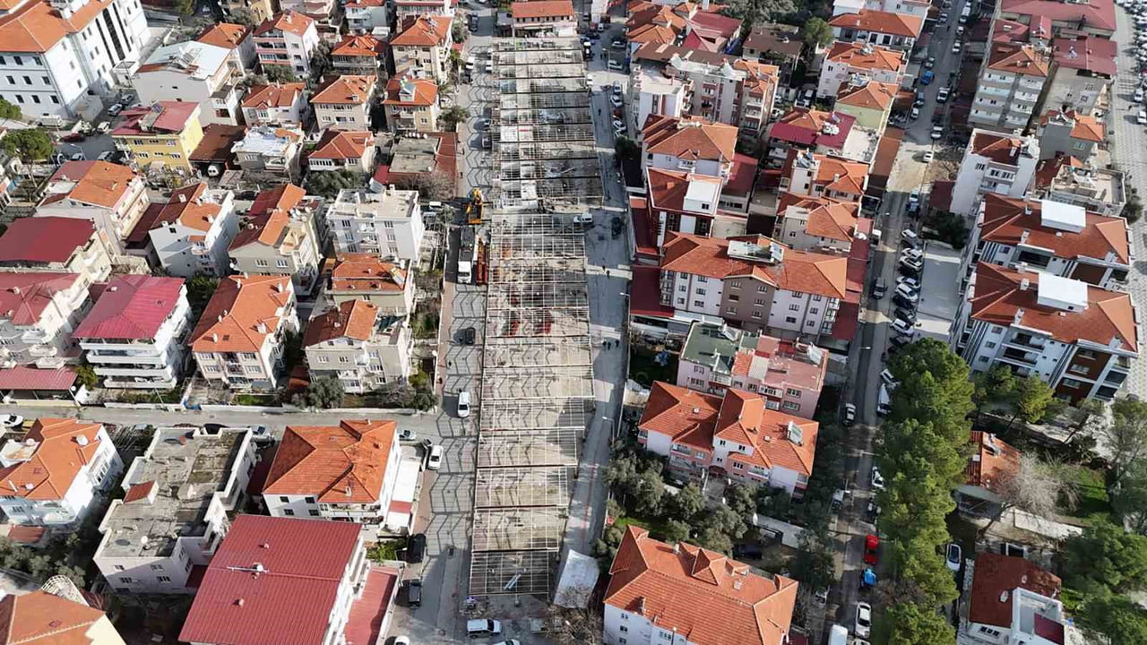 YATAĞAN PAZARYERİ MODERN VE KONFORLU BİR YAPIYA KAVUŞUYOR