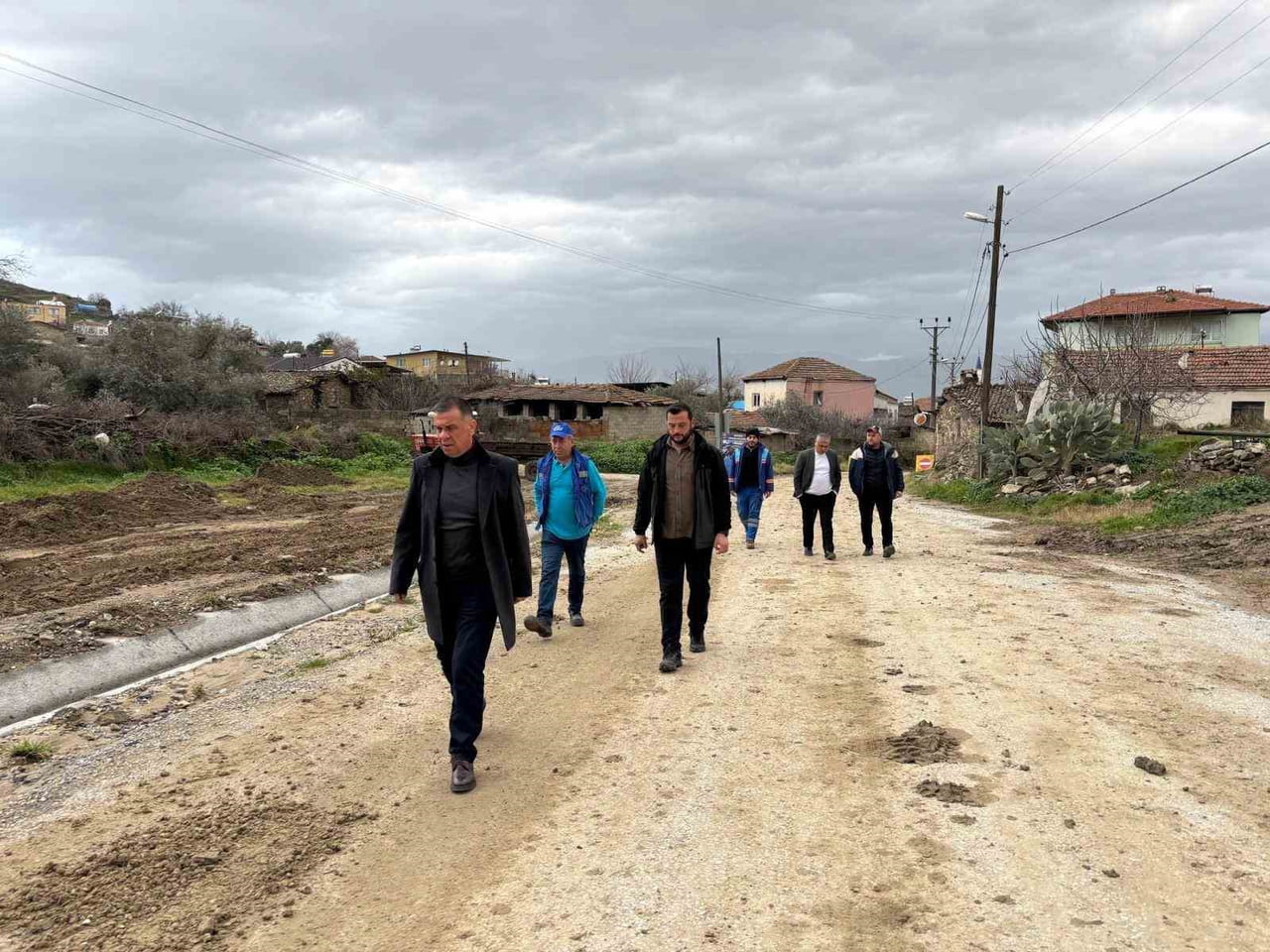 YENİPAZAR BELEDİYE BAŞKANI MALİK ERCAN, ALAMUT-DİRECİK YOLU BAŞTA OLMAK ÜZERE İLÇE GENELİNDE YOL...