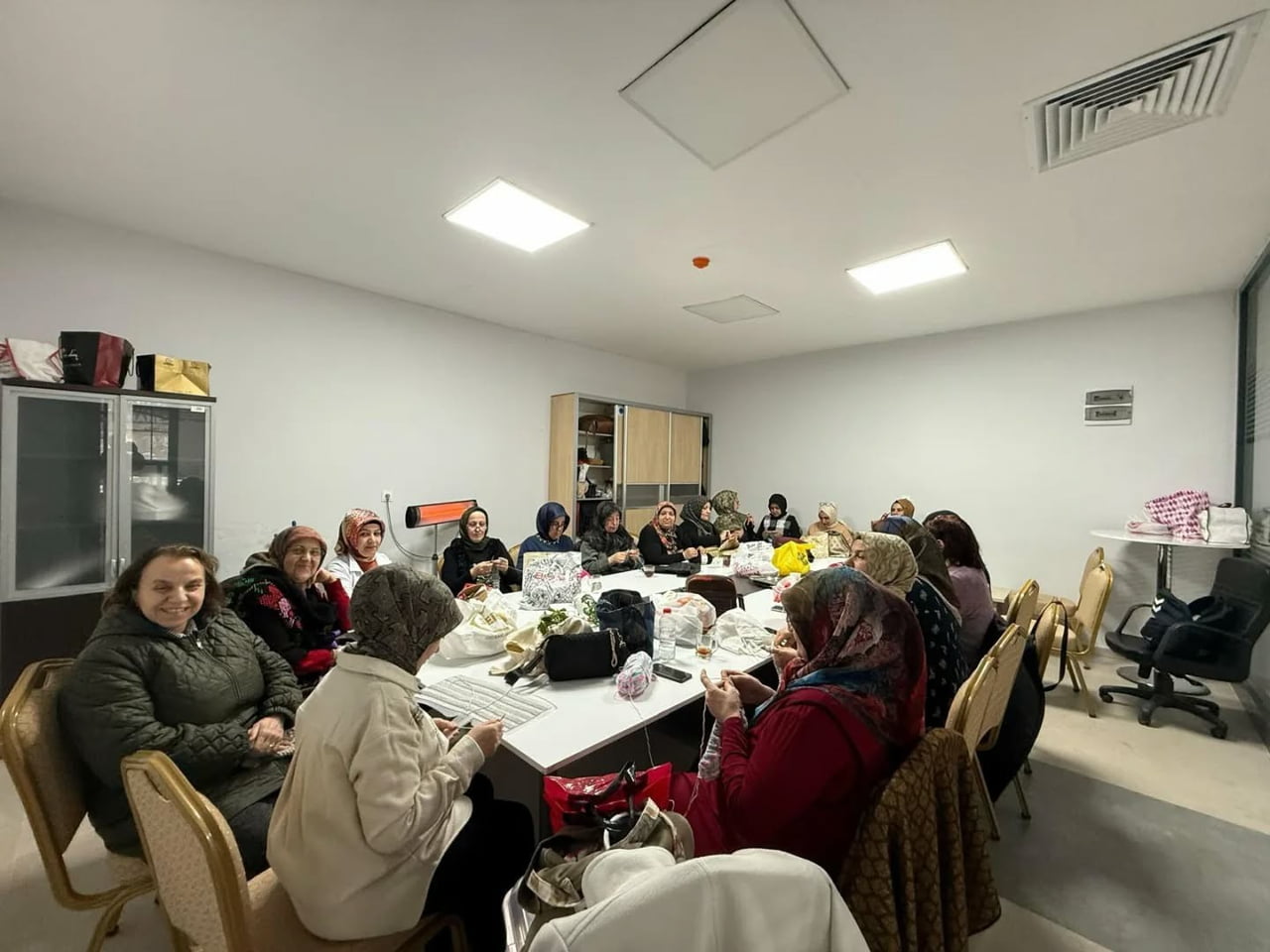 YEŞİLYURT BELEDİYESİ TARAFINDAN KÜLTÜR VE SANAT MERKEZLERİNDE AÇILAN EL SANATLARI KURSLARI, KAR...