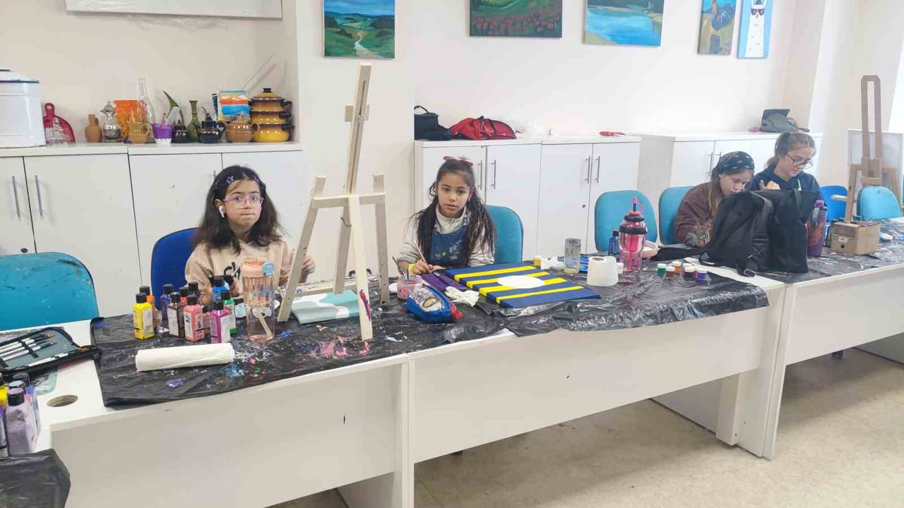 YOZGAT GENÇLİK VE SPOR İL MÜDÜRLÜĞÜNE BAĞLI GENÇLİK MERKEZLERİNDE GENÇLERE YÖNELİK KÜLTÜR, SANAT...