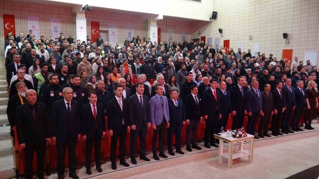 YÜZYILIN KONUT PROJESİ KAPSAMINDA KİLİS’TE BİN YÜZ YETMİŞ SOSYAL KONUTUN KURA ÇEKİLİŞİ...