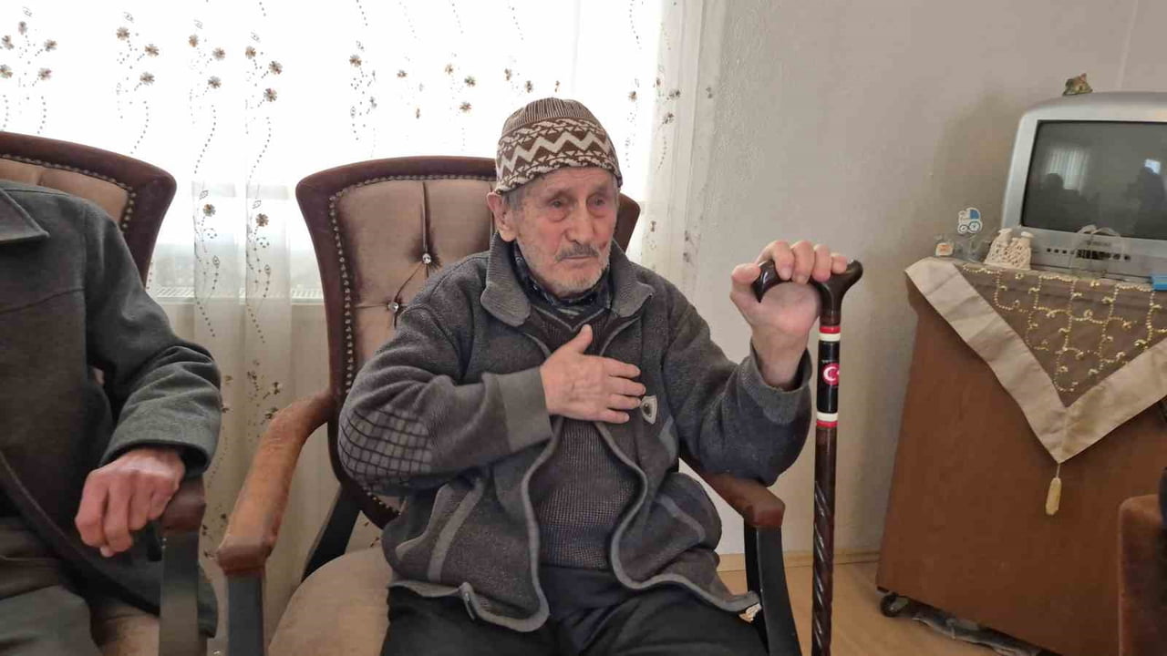 ZİYARET SIRASINDA CUMHURBAŞKANI ERDOĞAN'IN KENDİSİNE BASTON HEDİYE ETTİĞİNİ BELİRTEN YILMAZ, "BANA...