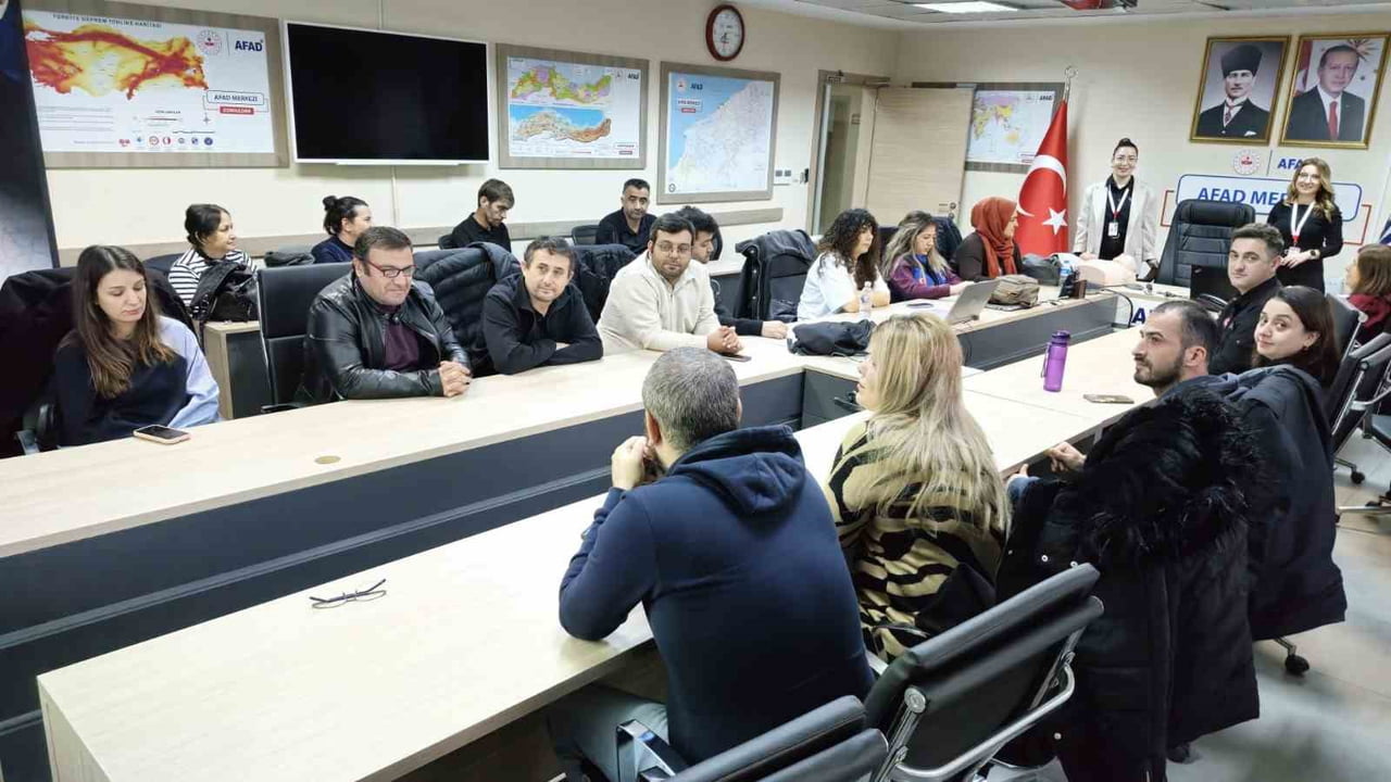 ZONGULDAK VE BÖLGEDE YAŞANABİLECEK OLASI AFET VE KURTARMALARA HER ZAMAN HAZIR OLMAK İÇİN ...