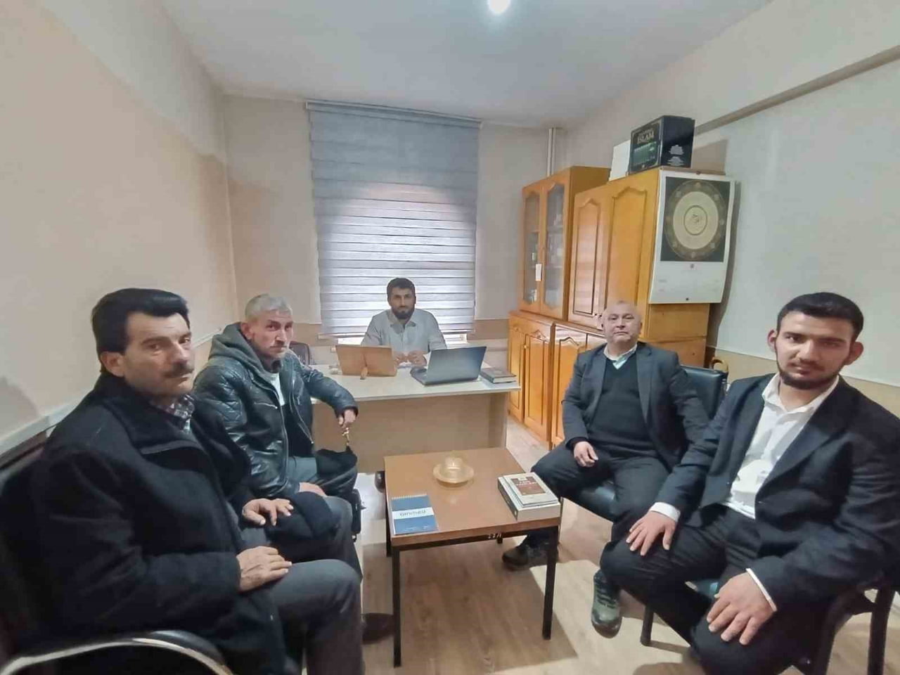 DİN GÖREVLİLERİ OCAK AYI KİTAP MÜZAKERESİ İÇİN BİR ARAYA GELDİ.