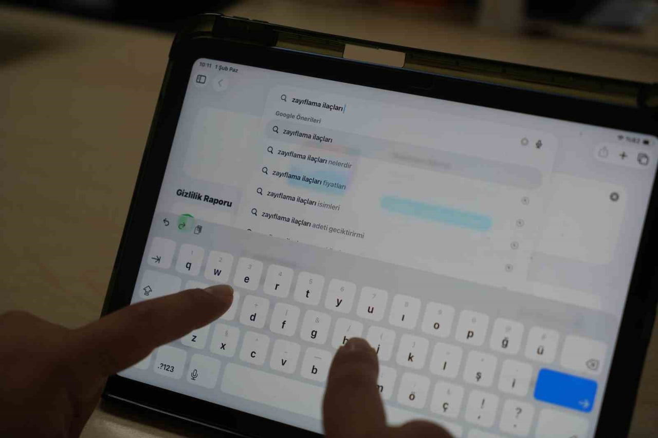 GÜNÜMÜZDE FİT BİR GÖRÜNÜME KAVUŞMAK İSTEYEN PEK ÇOK KİŞİ, ÇAREYİ İNTERNETTE VE SOSYAL MEDYA...