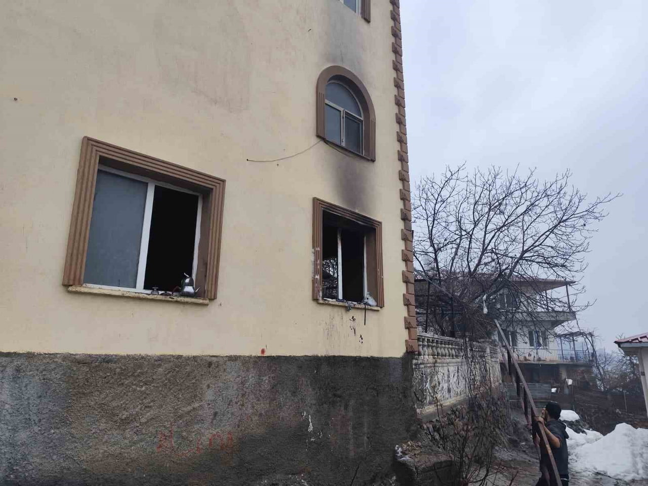 KAHRAMANMARAŞ'TA MEYDANA GELEN YANGIN SONRASI CAMİ KULLANILMAZ HALE GELDİ.