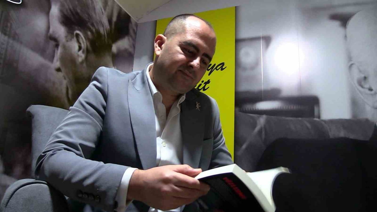 ZABIT KATİBİ YÜKSEL KONAK, İLK ROMANI "YÜZLEŞME"Yİ YAYIMLADI.